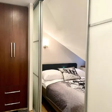 Apart-center Motyl *