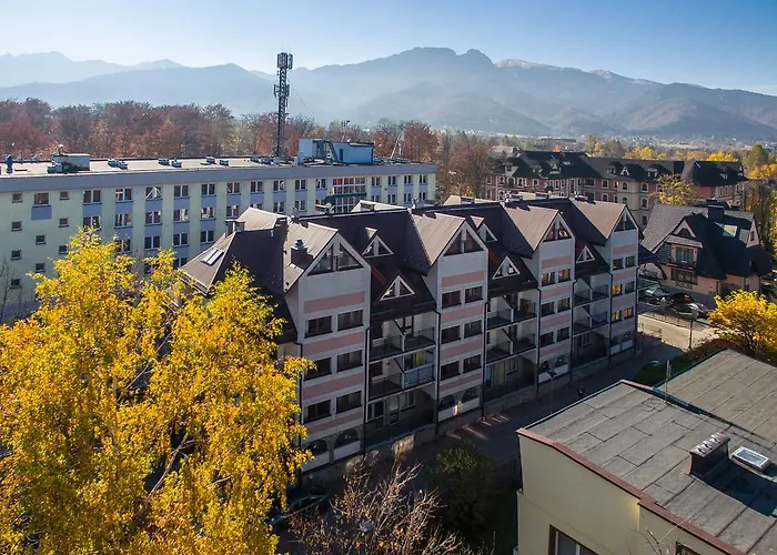 Apart-center Motyl アパート *