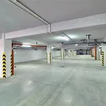 아파트 Apart-center Motyl
