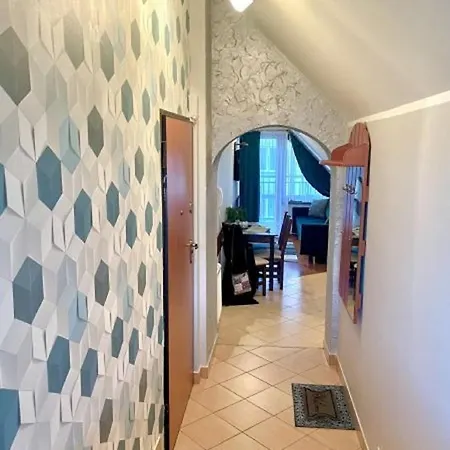 Apart-center Motyl *